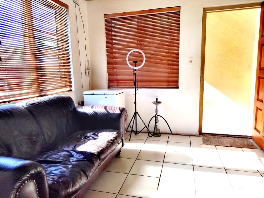 2 Bedroom Property for Sale in Silversands Western Cape
